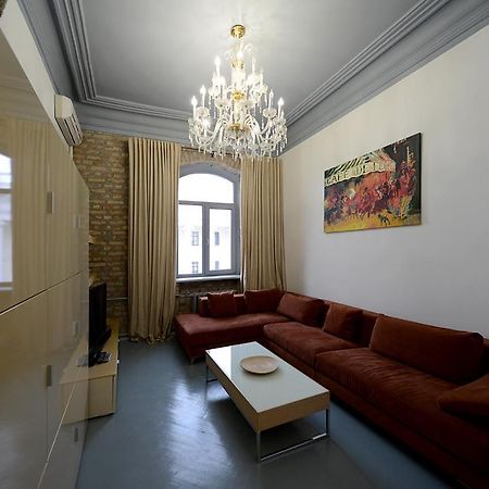 Artol Gorodetskogo Apartment Kiev Exterior foto