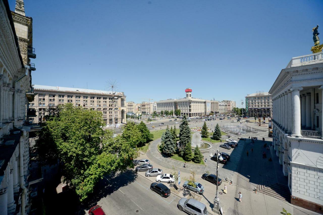 Artol Gorodetskogo Apartment Kiev Exterior foto